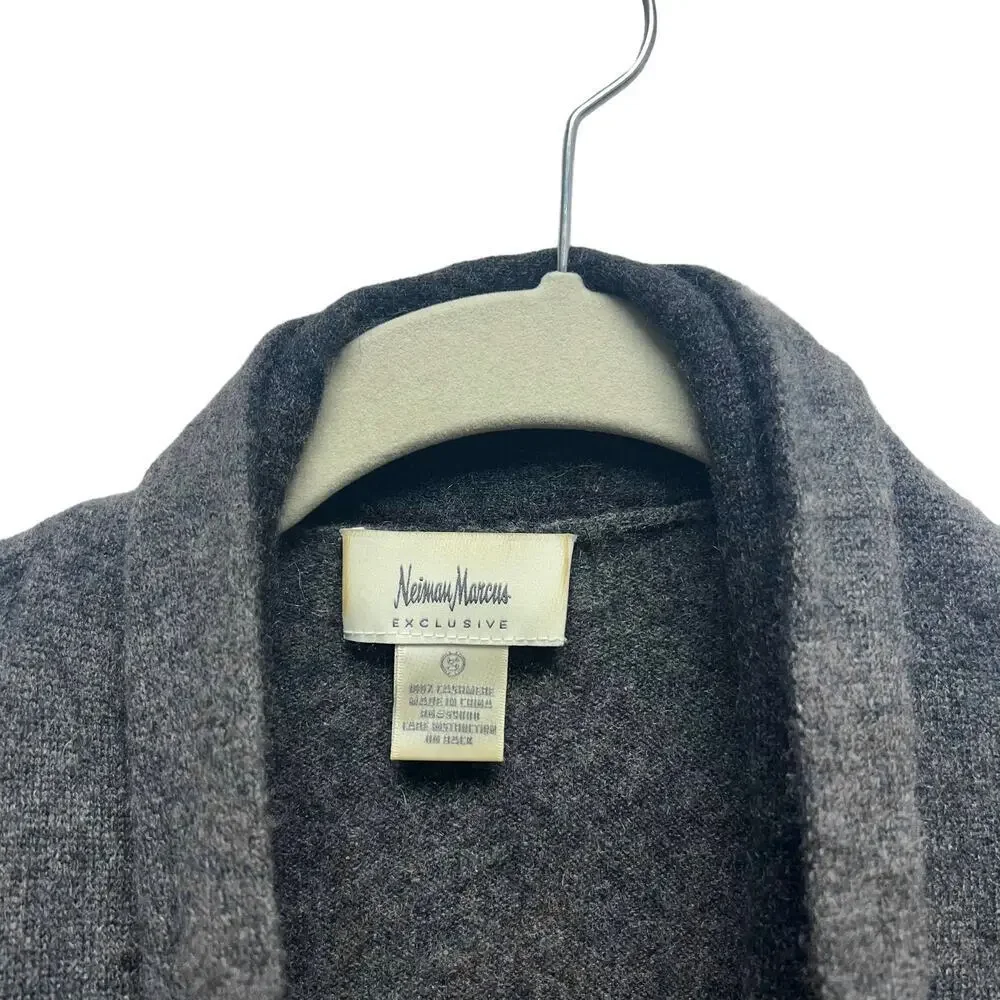Neiman Marcus‎ 100% Cashmere Cardigan Gray